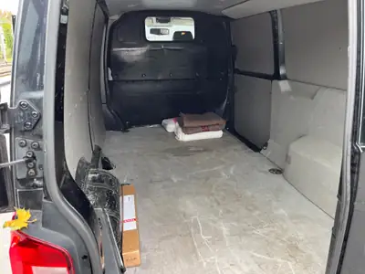VW T6 2.0 Bi-TDI 4Motion — Utilitaire robuste 4x4, freins et filtre neufs — interni