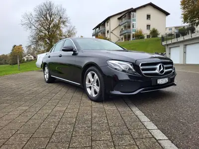 Mercedes-Benz E 220 d Avantgarde — Berline premium diesel, 92'400 km seulement — vue extérieure