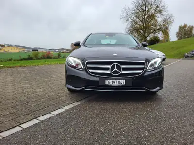 Mercedes-Benz E 220 d Avantgarde — Berline premium diesel, 92'400 km seulement — Miniature 9