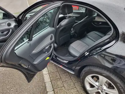 Mercedes-Benz E 220 d Avantgarde — Berline premium diesel, 92'400 km seulement — Miniature 12
