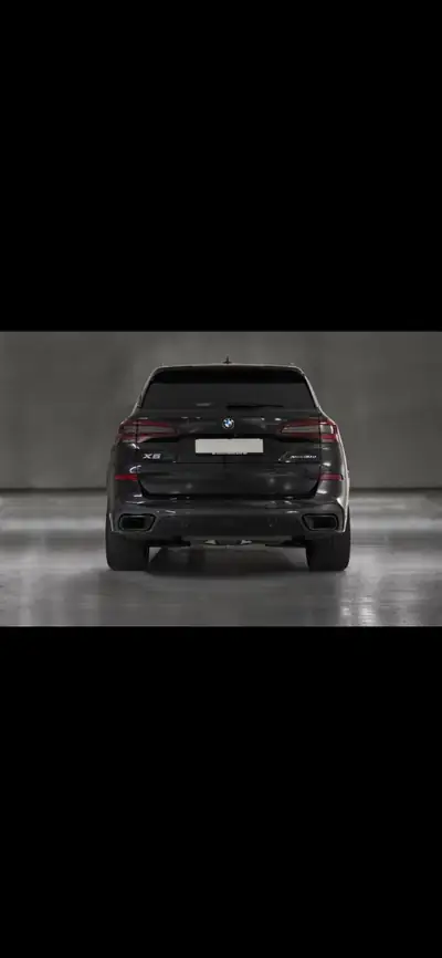 BMW X5 xDrive 48V 30d — SUV premium diesel hybride, 62 800 km seulement — Seitenansicht