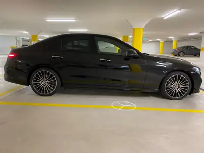 Mercedes-Benz C 220 d 4Matic Swiss Star — Berline premium diesel, à peine roulée — interni