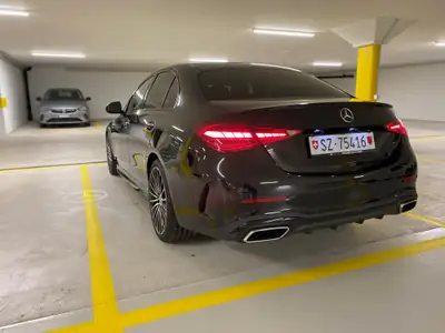 Mercedes-Benz C 220 d 4Matic Swiss Star — Berline premium diesel, à peine roulée — Miniatura 7
