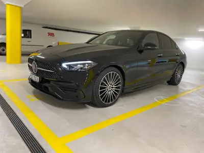 Mercedes-Benz C 220 d 4Matic Swiss Star — Berline premium diesel, à peine roulée — Miniatura 9
