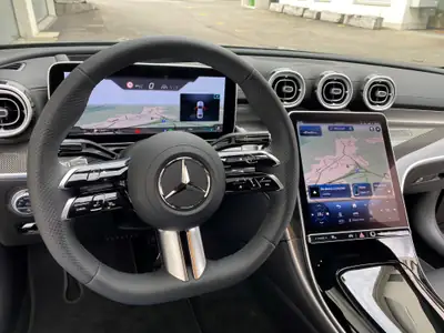 Mercedes-Benz C 220 d 4Matic Swiss Star — Berline premium diesel, à peine roulée — Miniatura 11