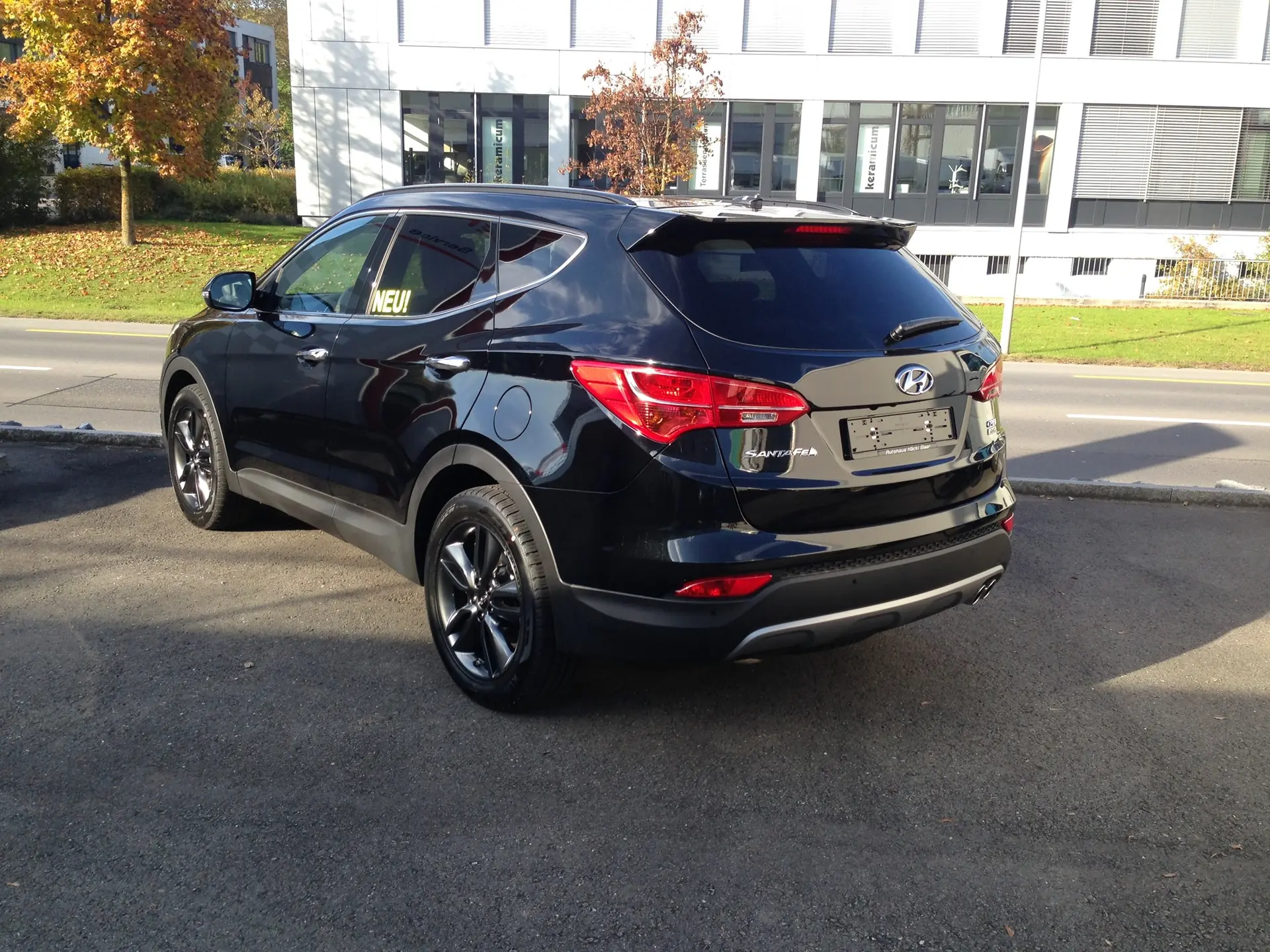 Hyundai Santa Fe 2.2 CRDI Premium 4WD — SUV 7 places, diesel économe, 59 000 km — vista esterna
