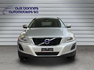 Volvo XC60 D5 AWD Momentum — SUV premium diesel, distribution neuve, entretien suivi — Miniature 7