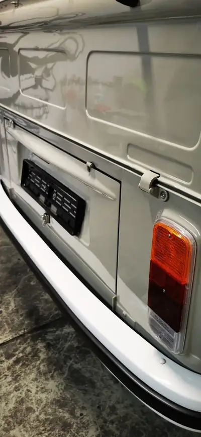 VW T2 Pick up 1979 — Le classique utilitaire des années 70, état impeccable — Miniatur 9