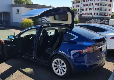 Tesla Model X 90D — SUV électrique 6 places, 525 ch, état impeccable — Thumbnail 7