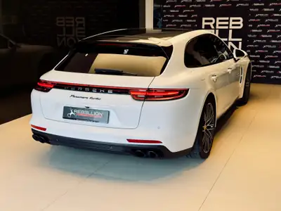 Porsche Panamera Turbo Sport Turismo — Berline de luxe 549 ch, traction intégrale — Miniatura 8