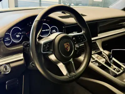 Porsche Panamera Turbo Sport Turismo — Berline de luxe 549 ch, traction intégrale — Miniatura 15