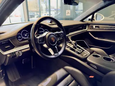 Porsche Panamera Turbo Sport Turismo — Berline de luxe 549 ch, traction intégrale — Miniatura 14