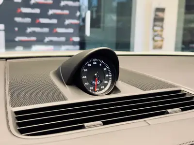 Porsche Panamera Turbo Sport Turismo — Berline de luxe 549 ch, traction intégrale — Miniatura 16