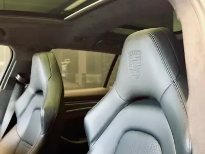 Porsche Panamera Turbo Sport Turismo — Berline de luxe 549 ch, traction intégrale — Miniatura 18
