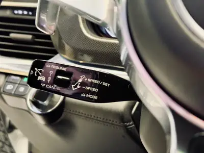 Porsche Panamera Turbo Sport Turismo — Berline de luxe 549 ch, traction intégrale — Miniatura 19