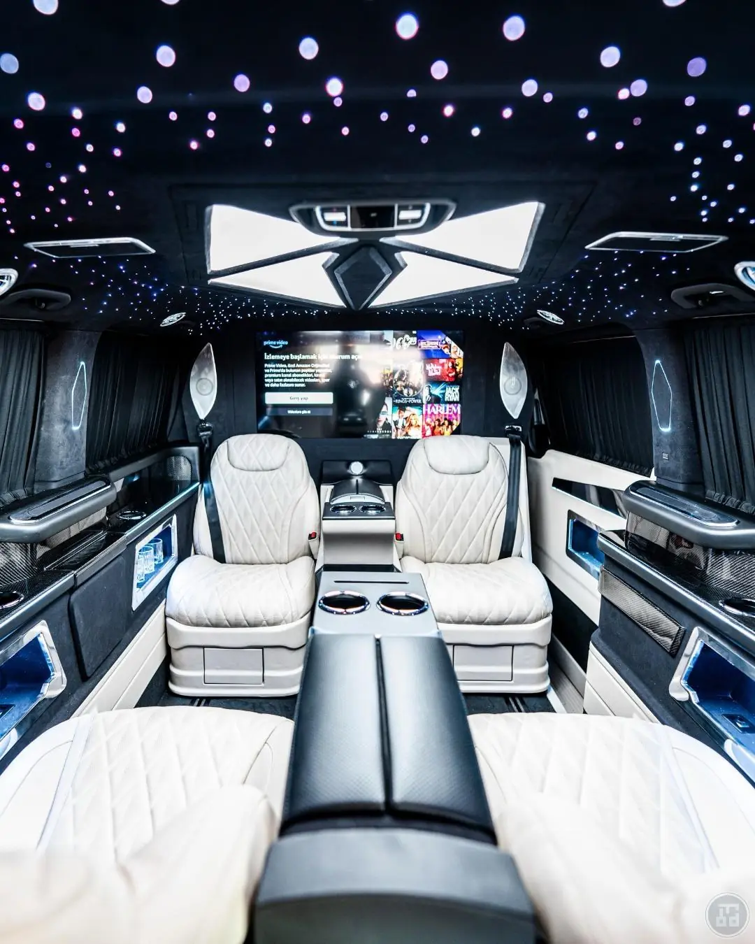 Mercedes-Benz V 300 d Extralang 4Matic — Monospace premium avec transformation luxe certifiée