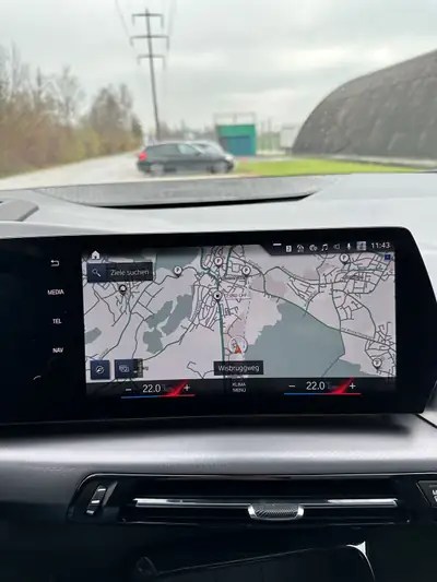BMW 218 Active Tourer M Sport — Monospace polyvalent, diesel économe et très peu kilométré — Miniature 14