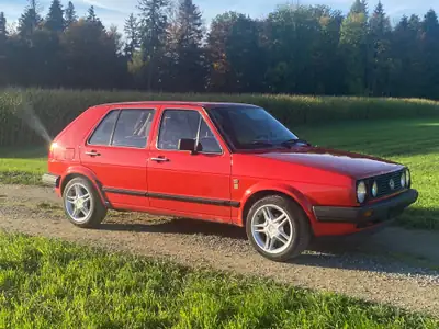 VW Golf 1800 Carat Automatique — Véhicule de collection vérifiée, prêt pour la route — arrière
