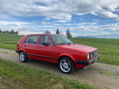 VW Golf 1800 Carat Automatique — Véhicule de collection vérifiée, prêt pour la route — détail