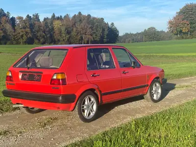 VW Golf 1800 Carat Automatique — Véhicule de collection vérifiée, prêt pour la route — tableau de bord