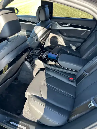 Audi A8 4.2 TDI Quattro — Berline de prestige, moteur V8 diesel 385 ch — Miniatur 7