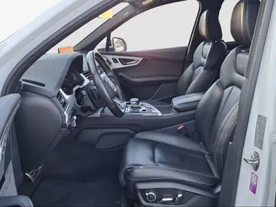 Audi Q7 3.0 TDI Quattro — SUV 7 places premium, excellent état et très bien équipé — intérieur