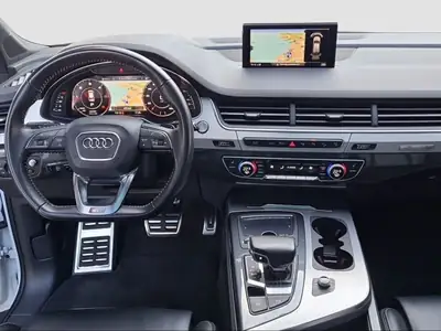 Audi Q7 3.0 TDI Quattro — SUV 7 places premium, excellent état et très bien équipé — tableau de bord