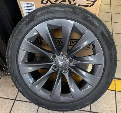 Tesla Model S 75 D — Berline électrique haute performance, 78 900 km — dettaglio