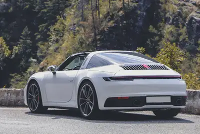 Porsche 911 Targa 4S PDK — Cabriolet sportif, première main, 34 500 km — side view