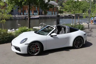 Porsche 911 Targa 4S PDK — Cabriolet sportif, première main, 34 500 km — dashboard