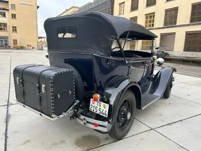 Ford Model A Phaeton Deluxe 1930 — Cabriolet restauré, motorisation révisée & prêt à rouler — Miniature 9