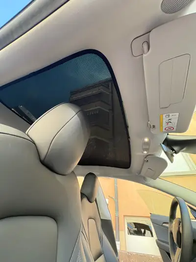 Tesla Model 3 2021 — Berline électrique performante, 325 ch, kilométrage modéré — Miniature 17