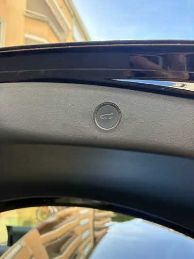Tesla Model 3 2021 — Berline électrique performante, 325 ch, kilométrage modéré — Miniature 16