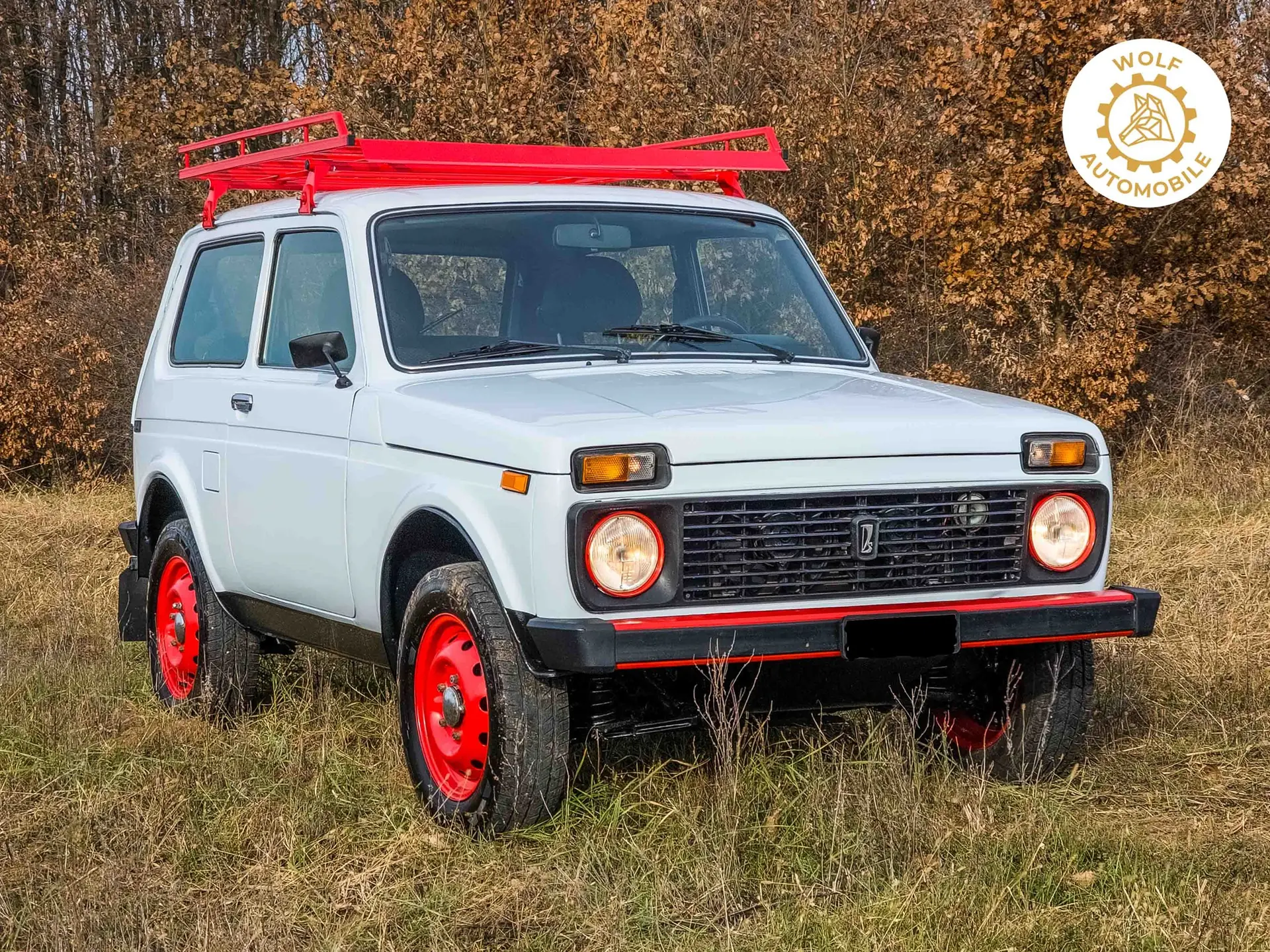 LADA Niva 4x4 1.7i — Le classique SUV soviétique entièrement restauré, prêt à l'aventure — Außenansicht