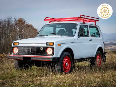 LADA Niva 4x4 1.7i — Le classique SUV soviétique entièrement restauré, prêt à l'aventure — Heckansicht