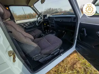 LADA Niva 4x4 1.7i — Le classique SUV soviétique entièrement restauré, prêt à l'aventure — Miniatur 11