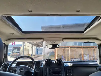 HUMMER H2 6.0 Luxury — Le SUV mythique américain, motorisation 316 ch — Miniatura 10