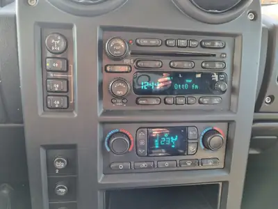 HUMMER H2 6.0 Luxury — Le SUV mythique américain, motorisation 316 ch — Miniatura 13