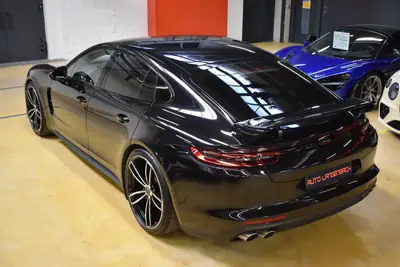 Porsche Panamera 4S PDK — Berline sportive Techart, 35000 km, service à jour — intérieur