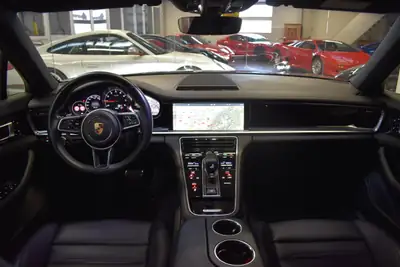Porsche Panamera 4S PDK — Berline sportive Techart, 35000 km, service à jour — Miniature 19