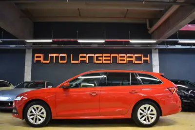 Skoda Octavia Combi 1.5 TSI mHEV — Hybride léger, faible consommation et première main — Miniature 10