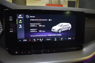 Skoda Octavia Combi 1.5 TSI mHEV — Hybride léger, faible consommation et première main — Miniature 27