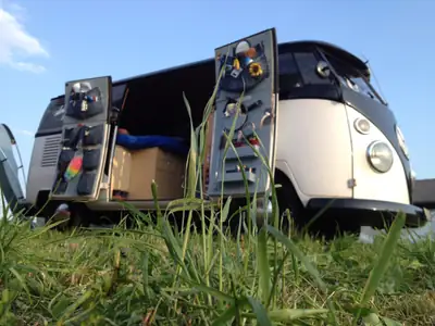 VW T1 Kastenwagen Camper 1966 — Légende roulante, faible kilométrage — côté