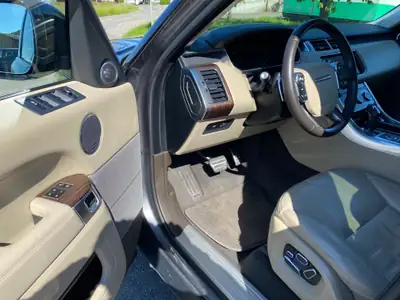 Land Rover Range Rover Sport 3.0 SDV6 Autobiography Dynamic — SUV premium diesel automatique, 149'000 km — interior