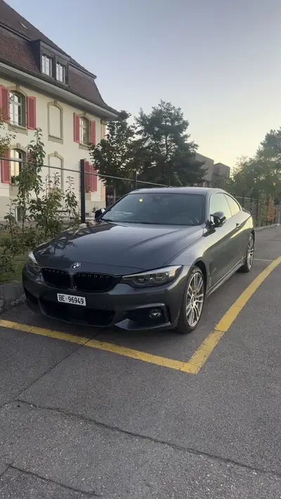 BMW 440i Coupé xDrive — Sportivité M Performance, édition limitée Power & Sound — côté