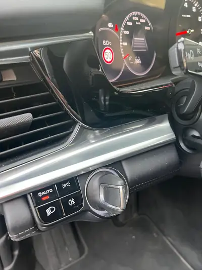 Porsche Panamera 4 Sport Turismo — Break sportif turbo, 29'000 km seulement — Miniatur 9