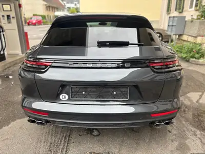 Porsche Panamera 4 Sport Turismo — Break sportif turbo, 29'000 km seulement — Miniatur 10
