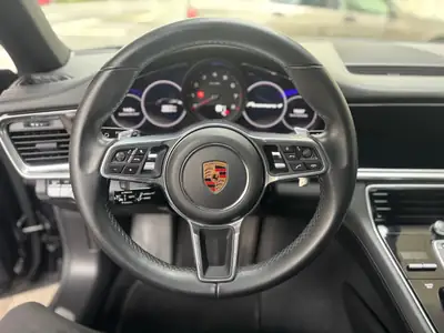 Porsche Panamera 4 Sport Turismo — Break sportif turbo, 29'000 km seulement — Miniatur 13