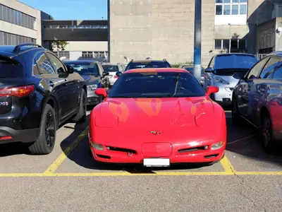 Chevrolet Corvette 5.7 LS1 — Légendaire muscle-car américain, 48'000 km seulement — Armaturenbrett