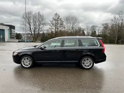 Volvo V70 T6 AWD Summum — Break premium 285 ch, traction intégrale, état exceptionnel — vista esterna
